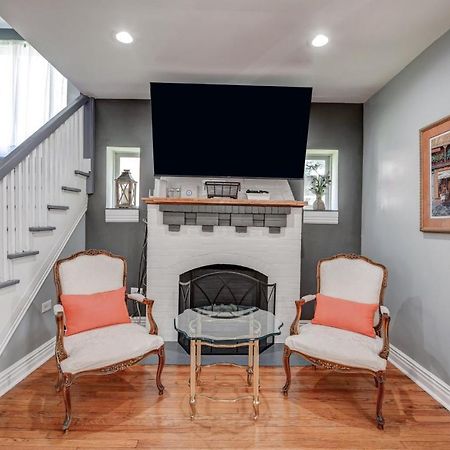 Spacious 5-Br House Near Transit W Parking 시카고 외부 사진