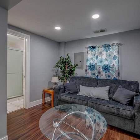 Spacious 5-Br House Near Transit W Parking 시카고 외부 사진
