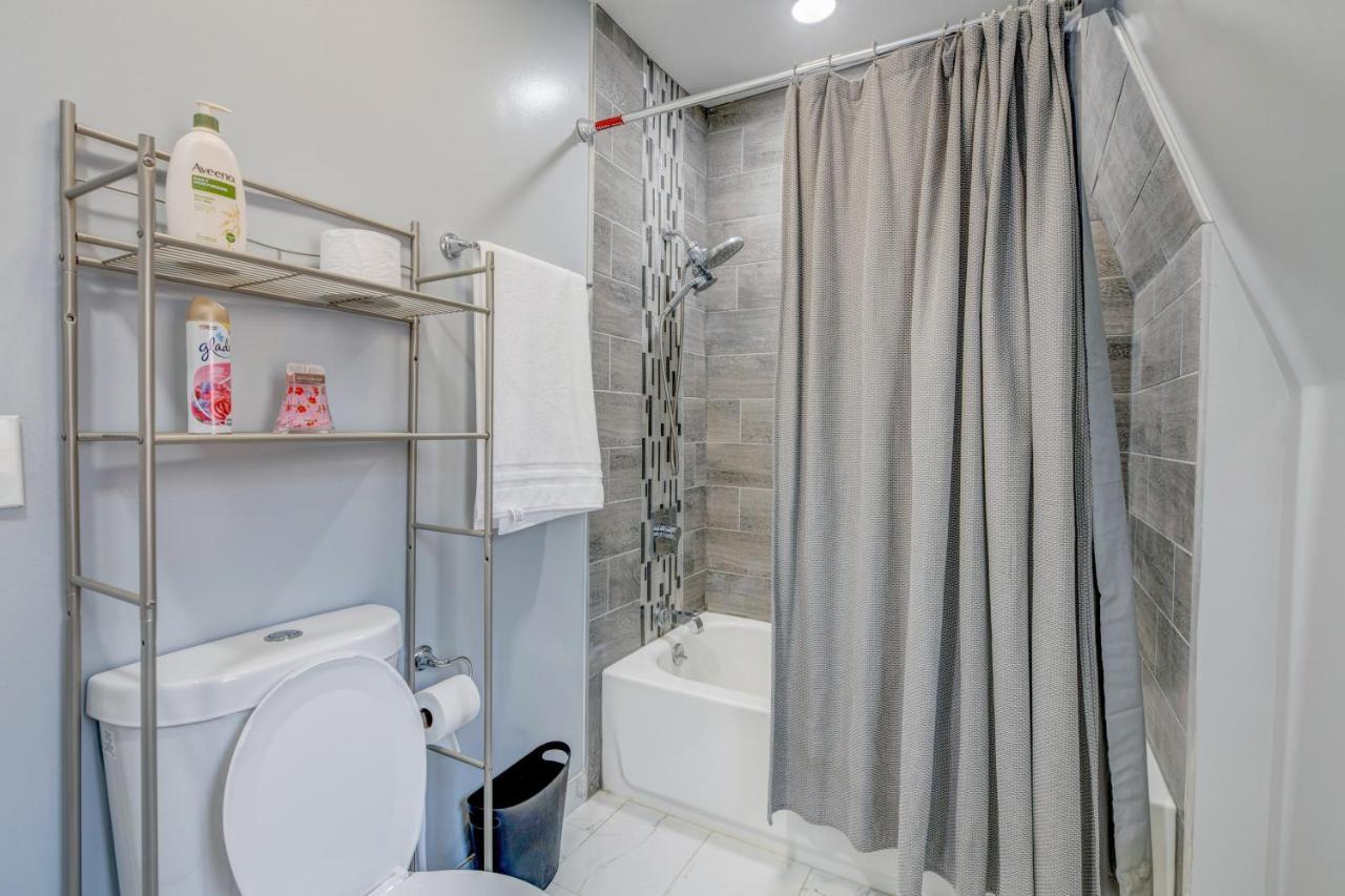 Spacious 5-Br House Near Transit W Parking 시카고 외부 사진